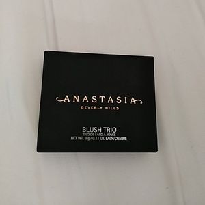 Anastasia blush